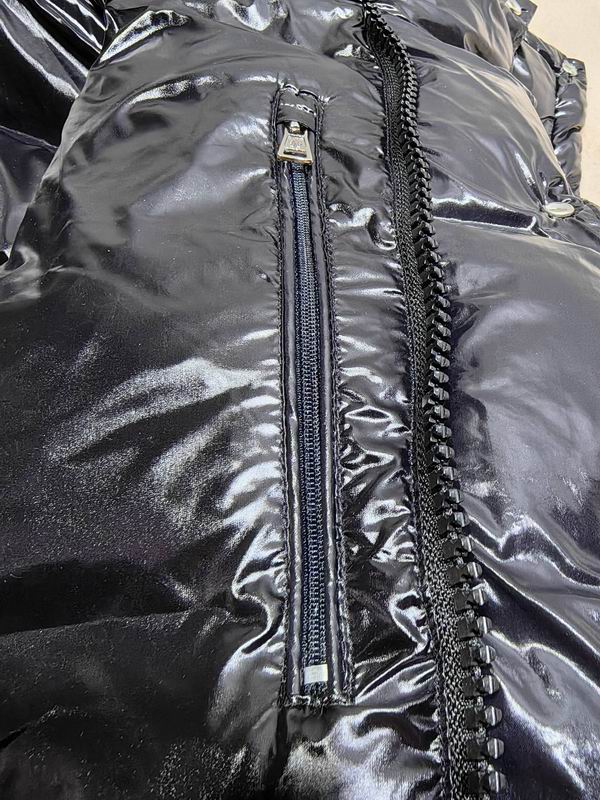 Moncler sz1-5 24cx24 (1)