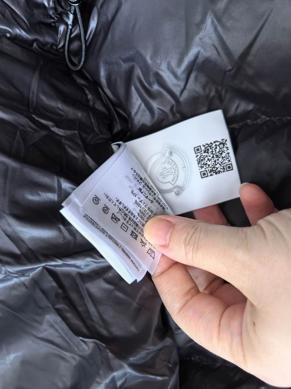 Moncler sz1-5 24cr109 (1)