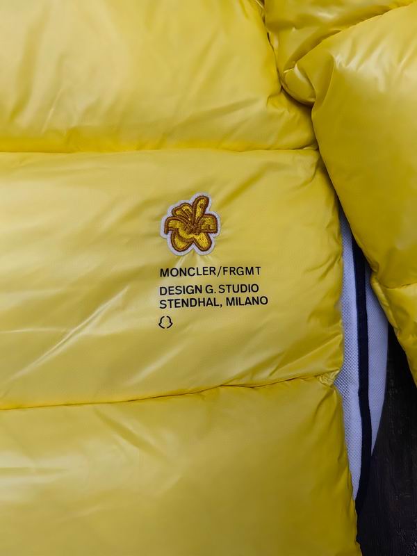 Moncler sz1-6 24cr104 (1)