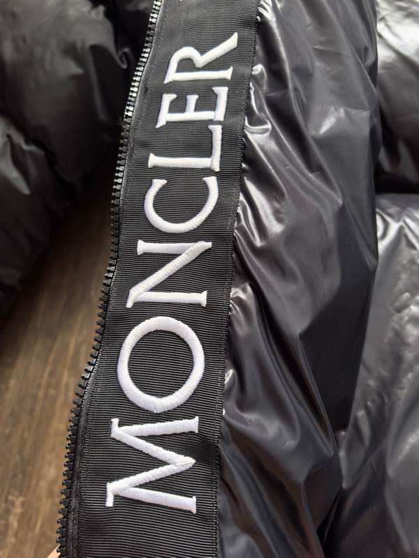 Moncler sz1-5 24cr102 (1)