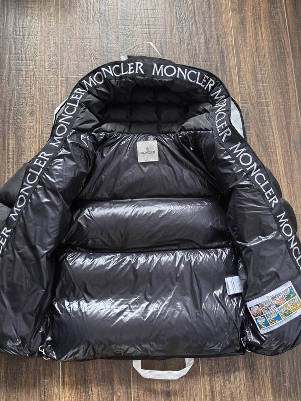 Moncler sz1-5 24cr102 (1)