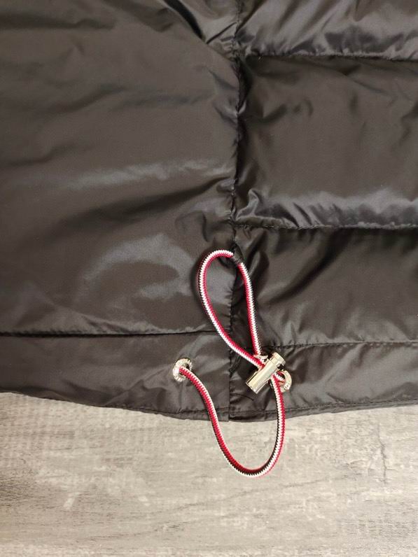 Moncler sz1-5 24cx01 (1)