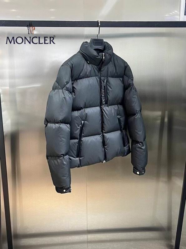 Moncler sz1-5 24cx27 (1)