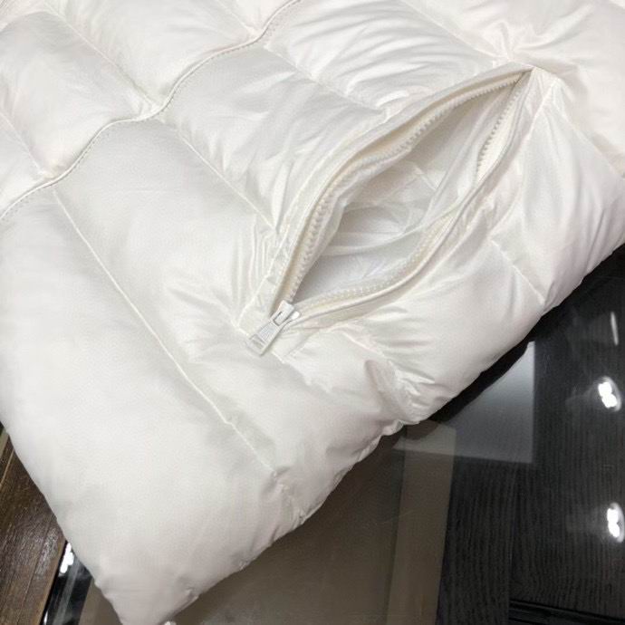 Moncler sz1-5 24cx05 (1)