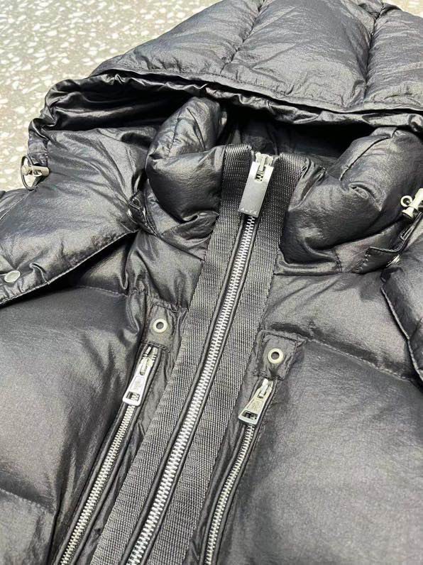 Moncler sz1-5 24cx28 (1)