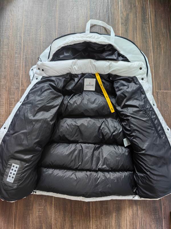 Moncler sz1-6 24cr103 (1)