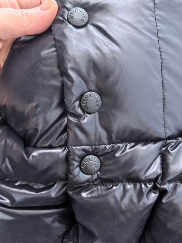 Moncler sz1-5 24cr101 (1)