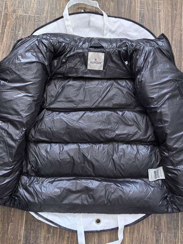 Moncler sz1-5 24cr109 (1)