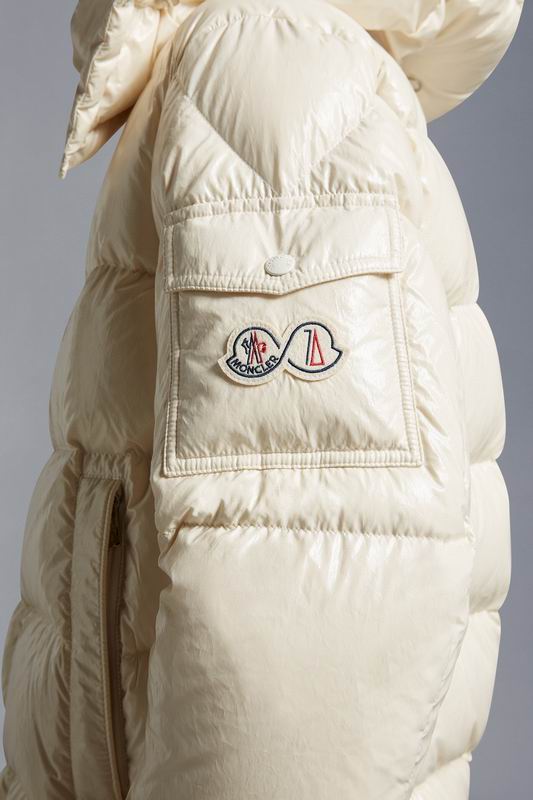 Moncler sz1-5 24cx20 (1)