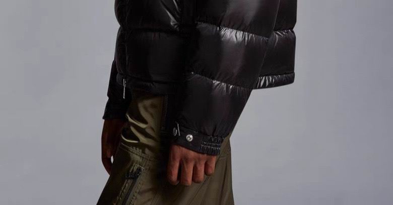 Moncler sz1-5 24cx12 (1)