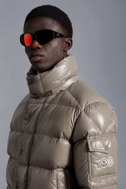 Moncler sz1-5 24cx24 (1)
