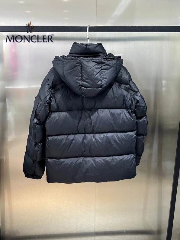 Moncler sz1-5 24cx28 (1)