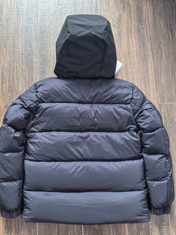 Moncler sz1-5 24cx14 (1)