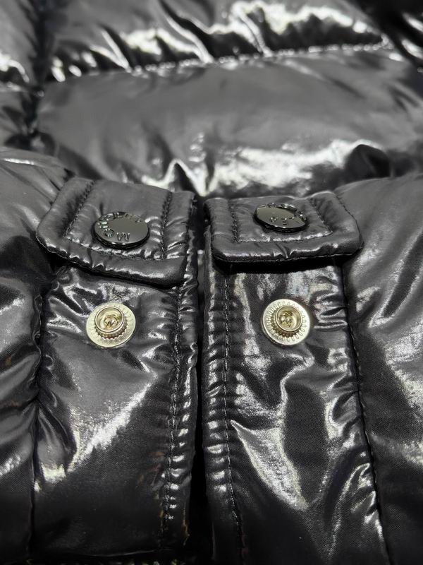 Moncler sz1-5 24cx24 (1)