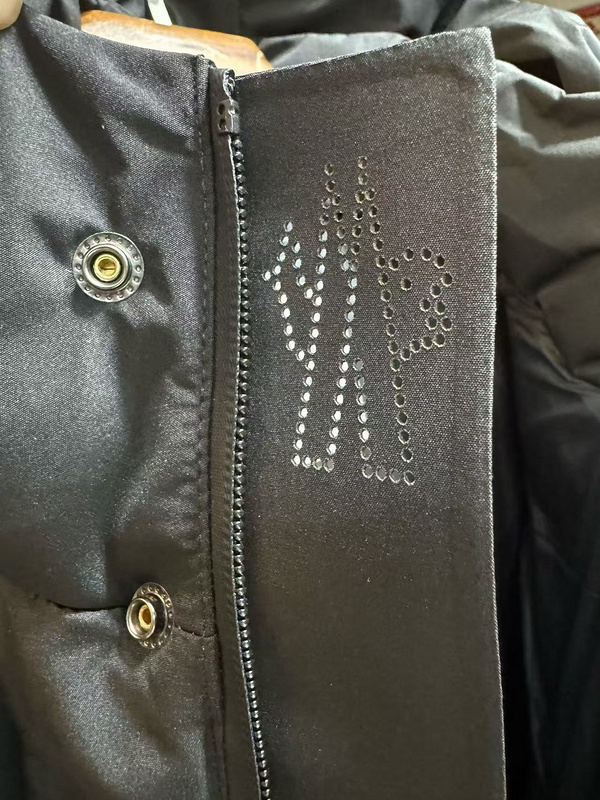 Moncler sz1-5 8qx06 (1)