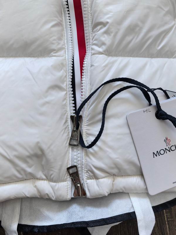 Moncler sz1-6 24cr116 (1)