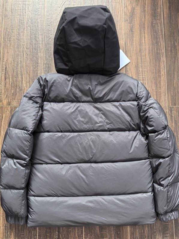 Moncler sz1-5 24cx14 (1)
