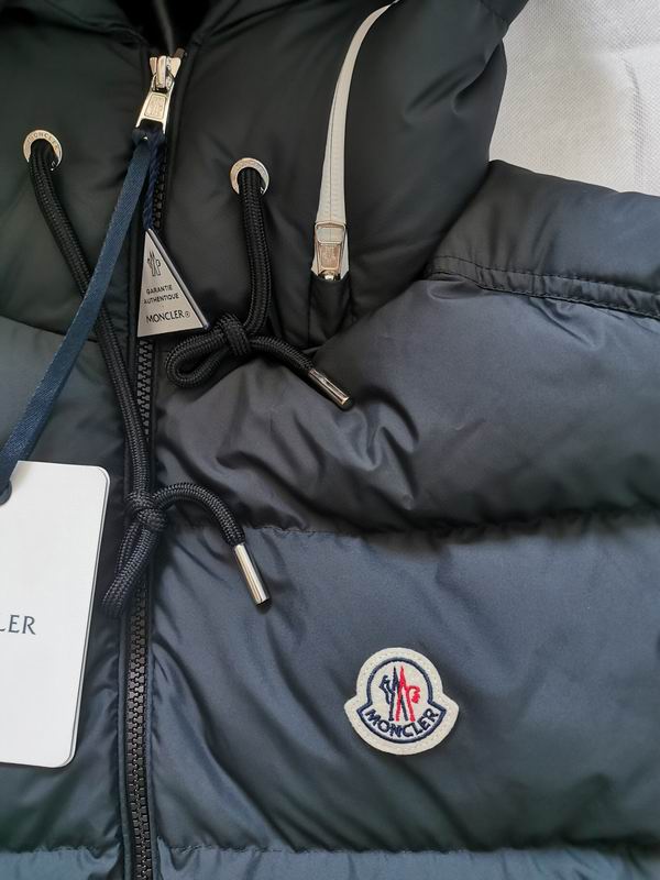 Moncler sz1-5 24cr115 (1)