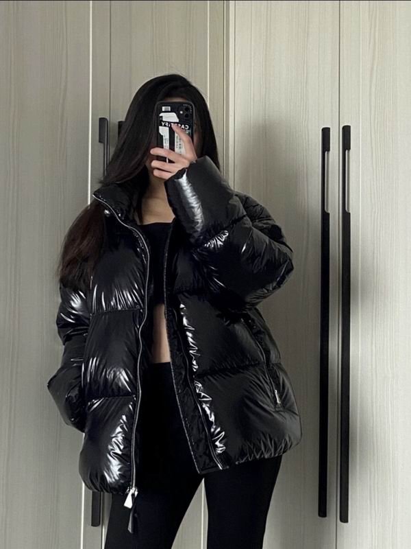 Moncler sz1-5 24cx22 (2)