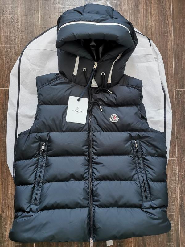 Moncler sz1-5 24cr115 (1)