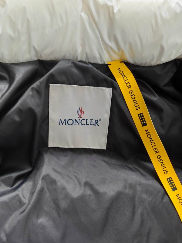Moncler sz1-6 24cr103 (1)