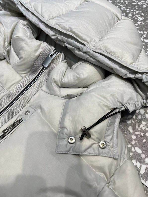 Moncler sz1-5 24cx28 (1)