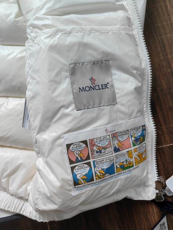Moncler sz1-5 24cx02 (1)