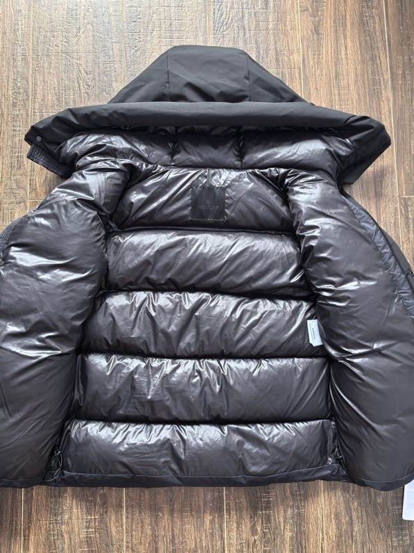 Moncler sz1-5 24cx14 (1)