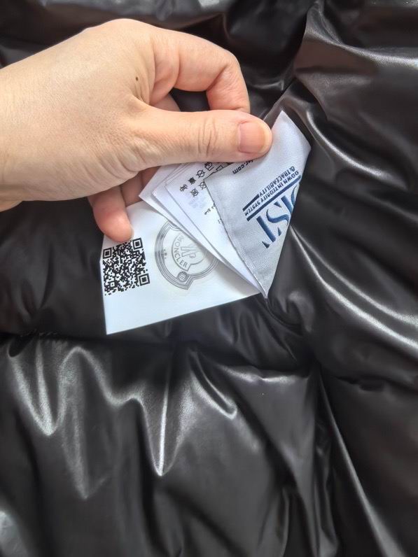 Moncler sz1-5 24cx14 (1)
