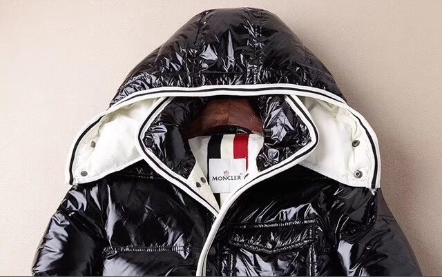 Moncler sz1-5 24cr111 (1)