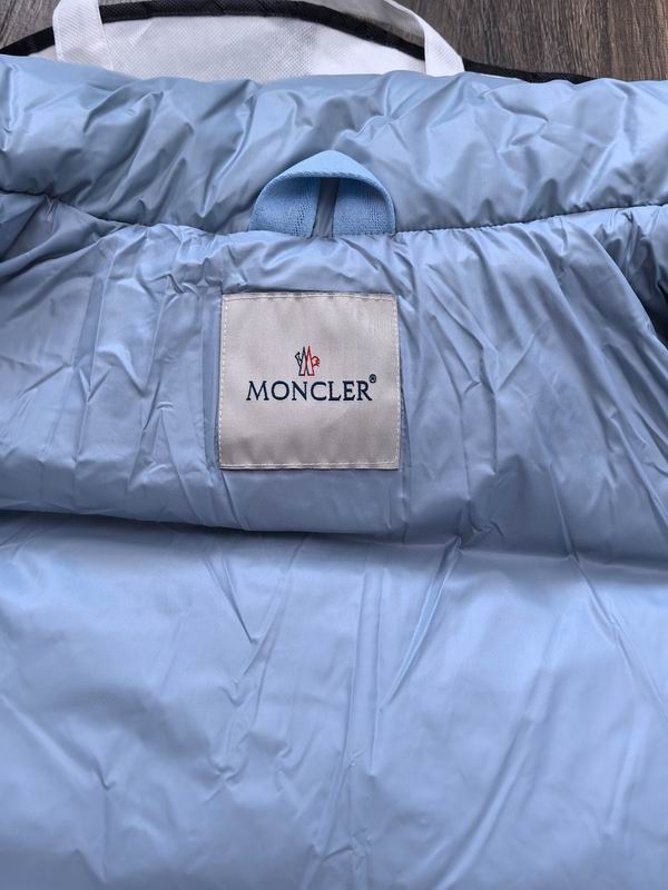 Moncler sz1-5 24cr110 (1)