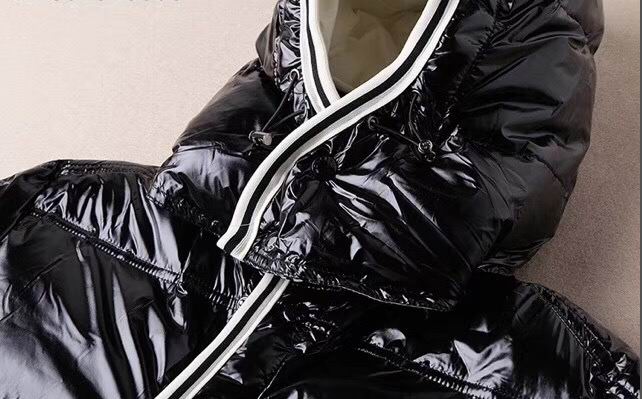 Moncler sz1-6 24cx25 (1)