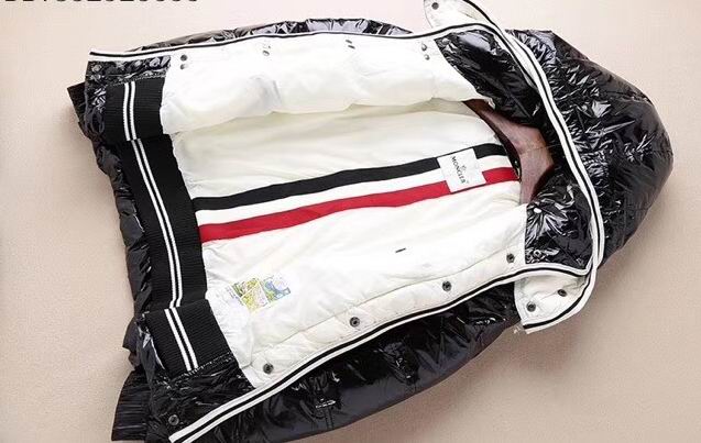 Moncler sz1-6 24cx25 (1)