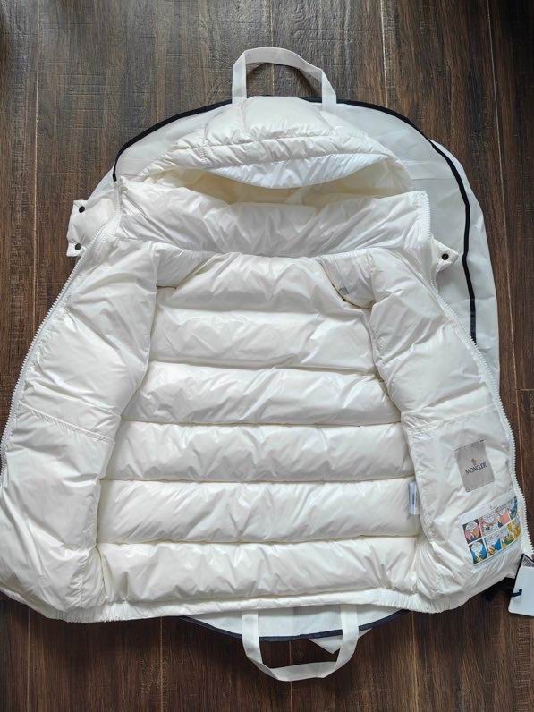 Moncler sz1-5 24cx02 (1)