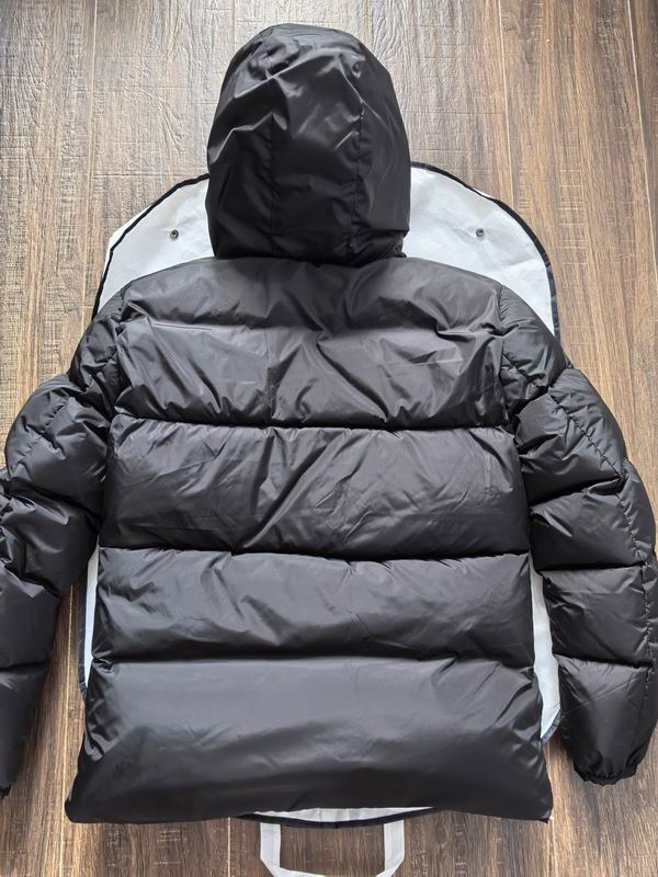 Moncler sz1-5 24cr102 (1)