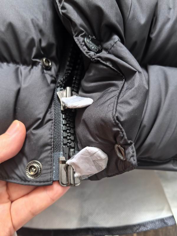 Moncler sz1-5 24cr114 (1)