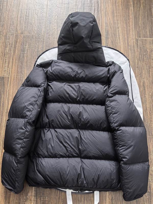 Moncler sz1-5 24cr108 (1)