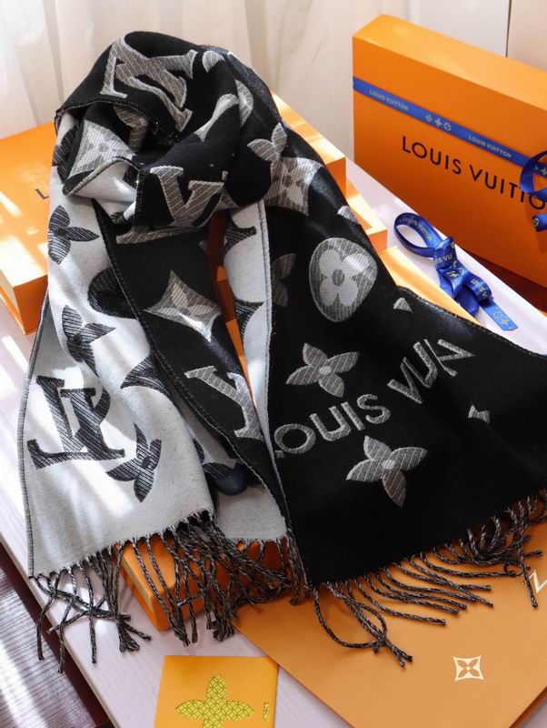 LV scarf 32X180cm E (19)
