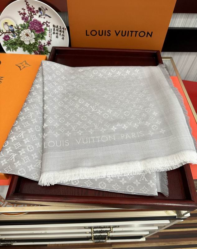 LV scarf 120X120cm 50%羊毛 50%羊绒 E (8)
