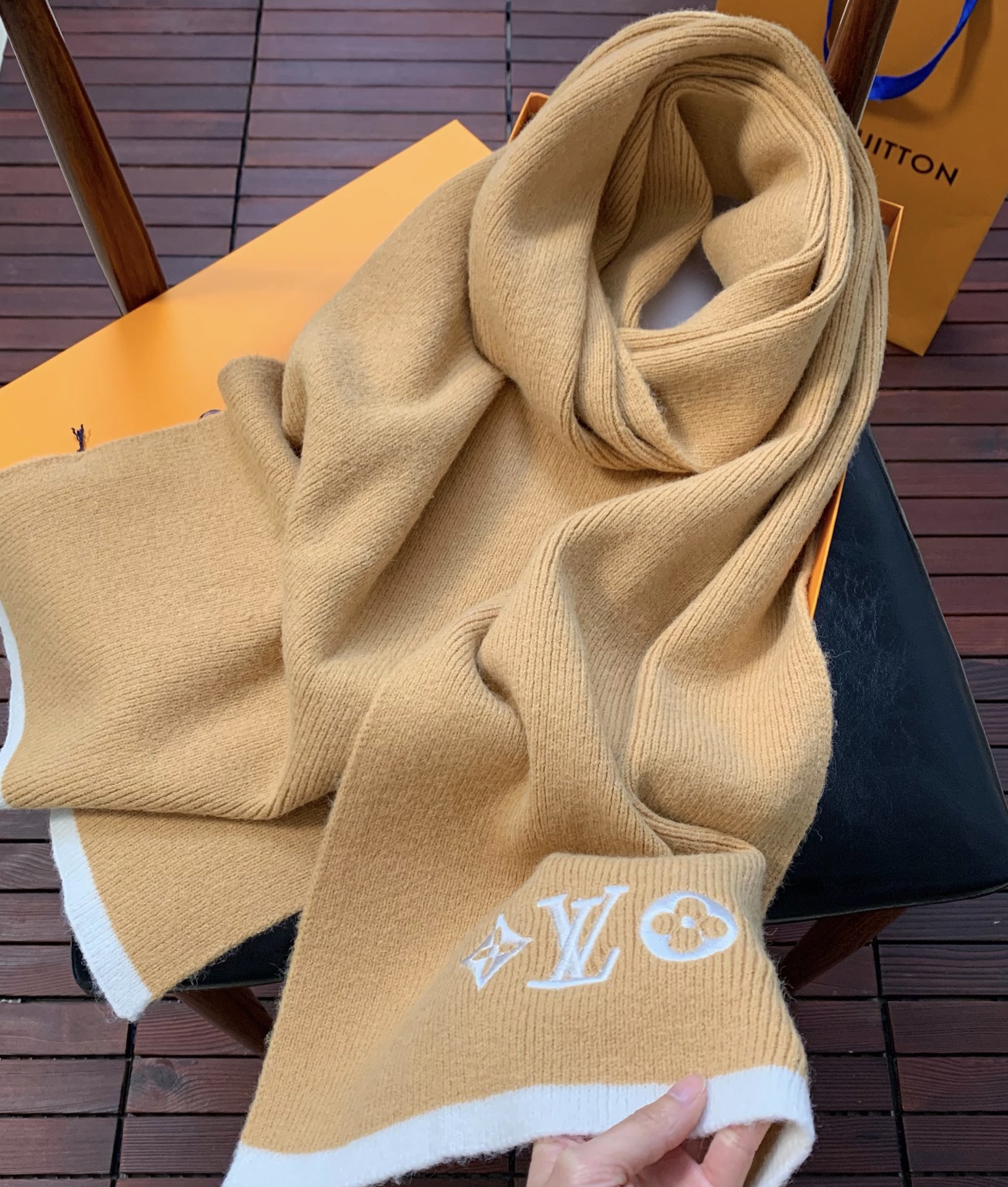 LV scarf 34X190cm 100%羊绒 E (11)