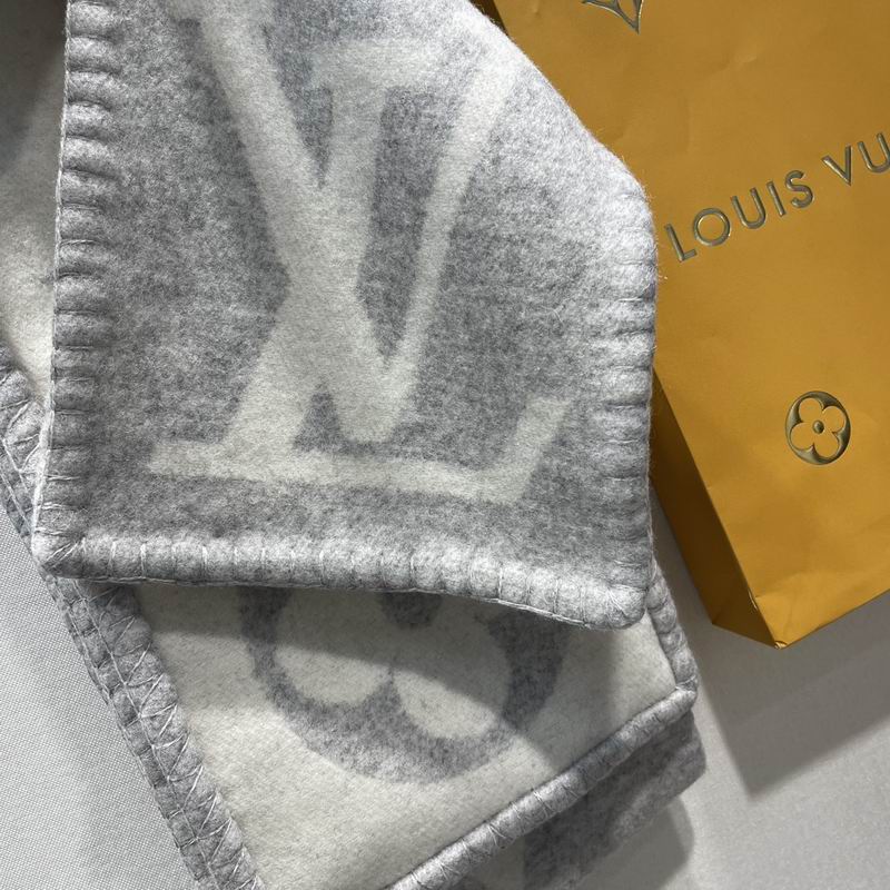 LV scarf 20X230cm E (35)