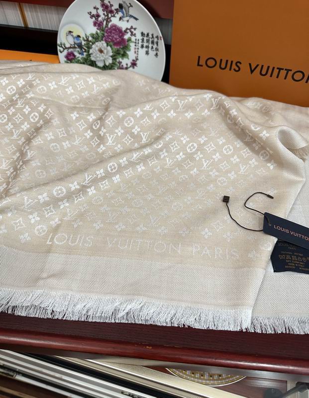 LV scarf 120X120cm 50%羊毛 50%羊绒 E (8)