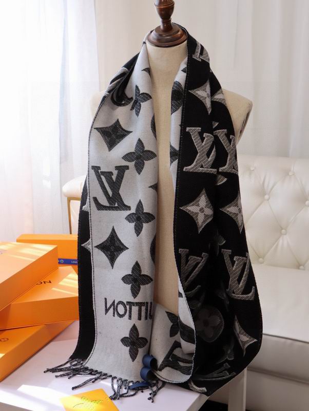 LV scarf 32X180cm E (1)