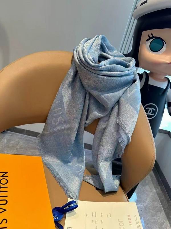 LV Scarf 140X140cm 70%羊绒30%真丝 E26 (26)