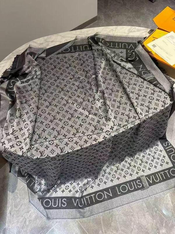 LV Scarf 140X140cm 70%羊绒30%真丝 E26 (26)