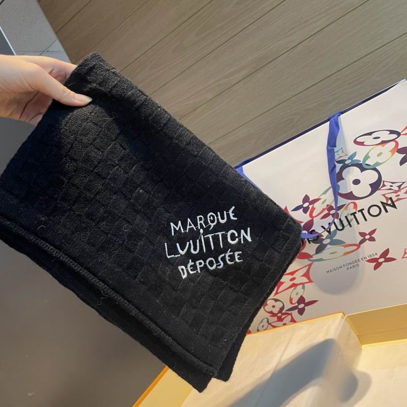 LV Scarf 29X178cm E (1)