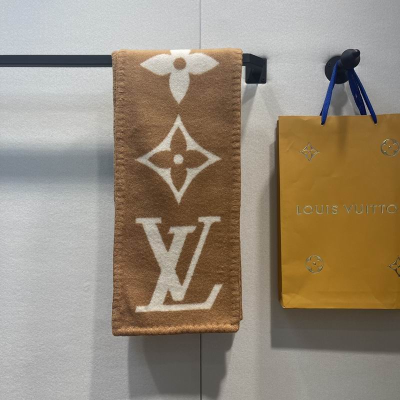 LV scarf 20X230cm E (35)