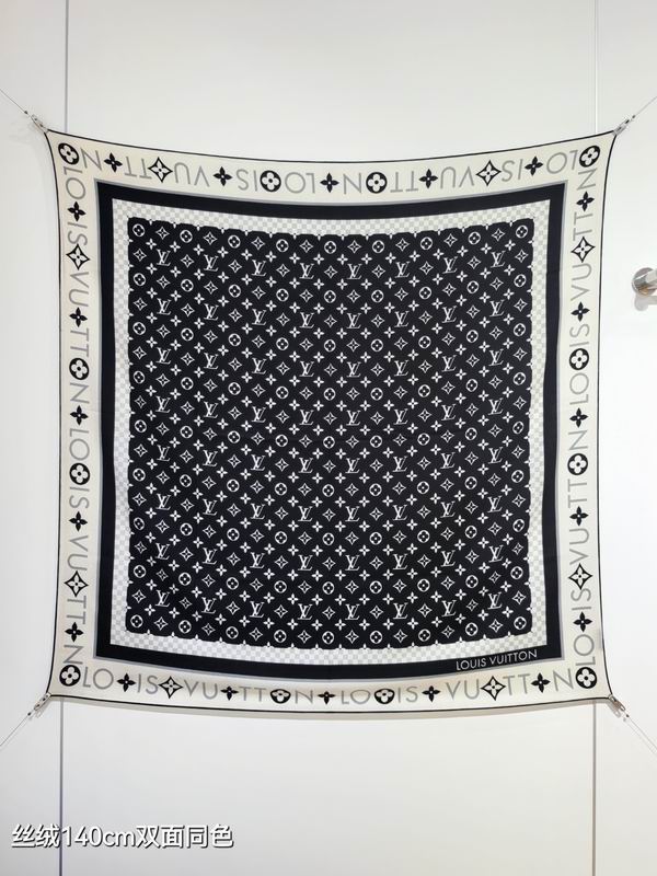 LV Scarf 140X140cm 70%羊绒30%真丝 E08 (1)