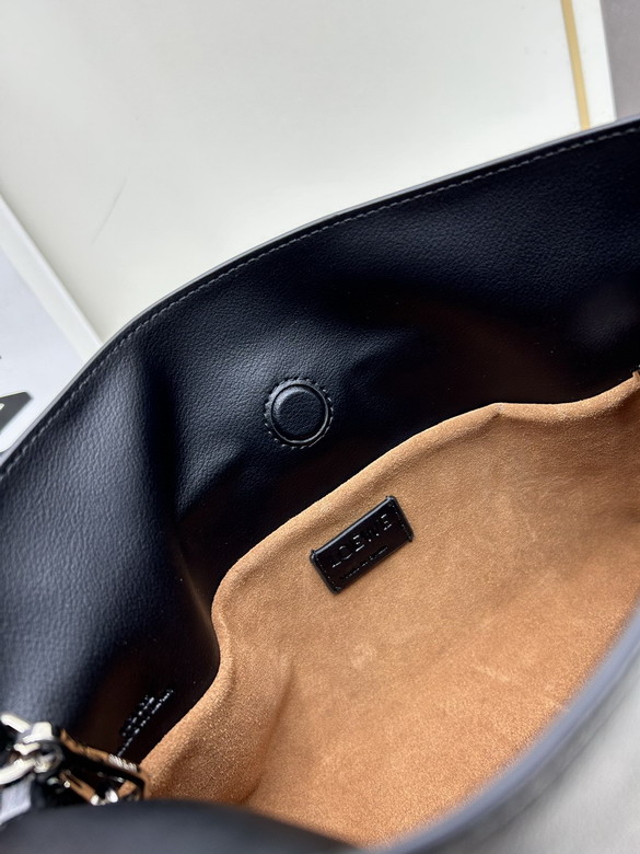 Loewe S063 22 5x18x9cm jj_1