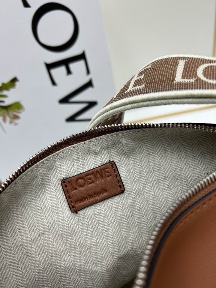 Loewe S230731 29.5x10.5x22cm jj1_1